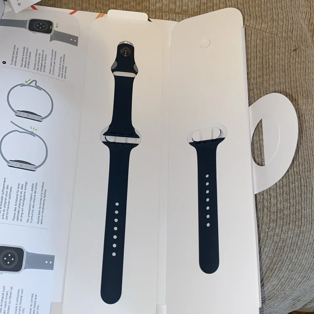 🩶🖤🩶NWT Apple iWatch SE (1st Gen.) Space Grey Aluminum Case Midnight Sport